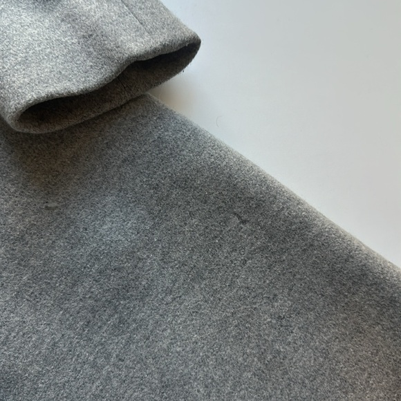 Aritzia Babaton (S) The Steadman coat in gray color - Picture 6 of 9